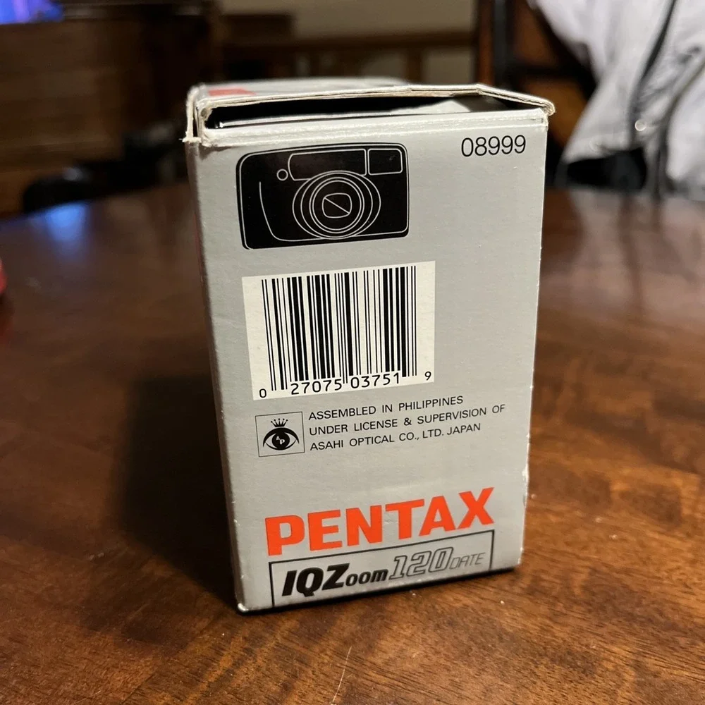 PENTAX IQZOOM 120 DATE 35MM AUTOFOCUS CAMERA WITH 38-120 ZOOM LENS, IN BOX